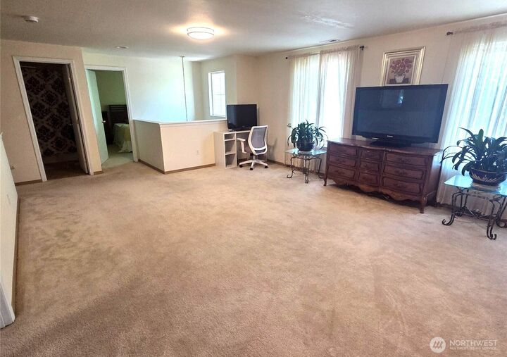 Property Photo: 912 Gina Court SE WA 98513