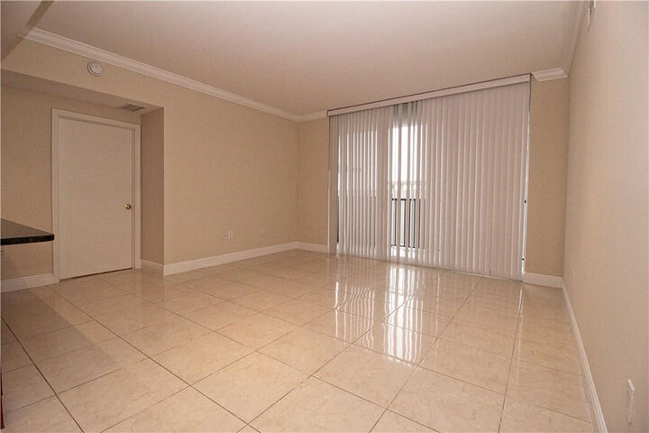 Property Photo:  4100 Salzedo Street 512  FL 33146 