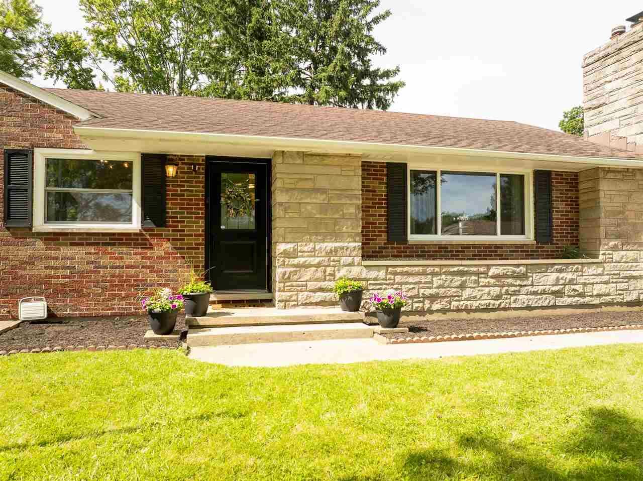 Property Photo:  2520 S B Street  IN 47374 