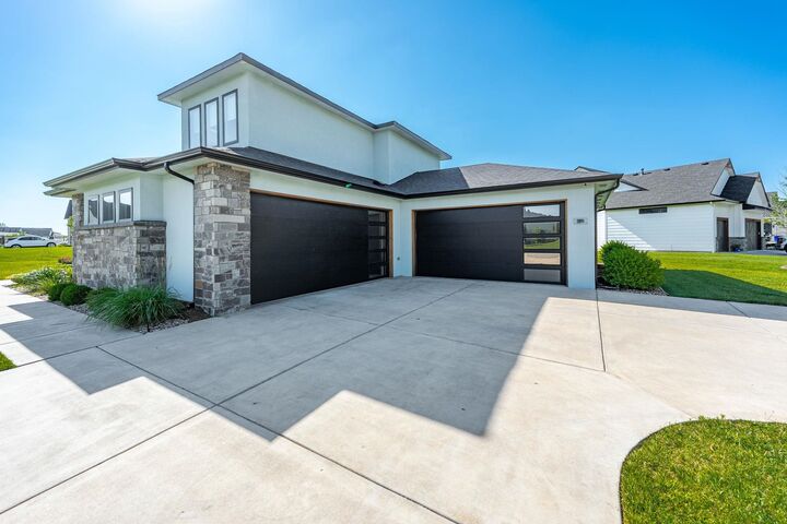 Property Photo:  2891 N Anna St  KS 67205-1159 