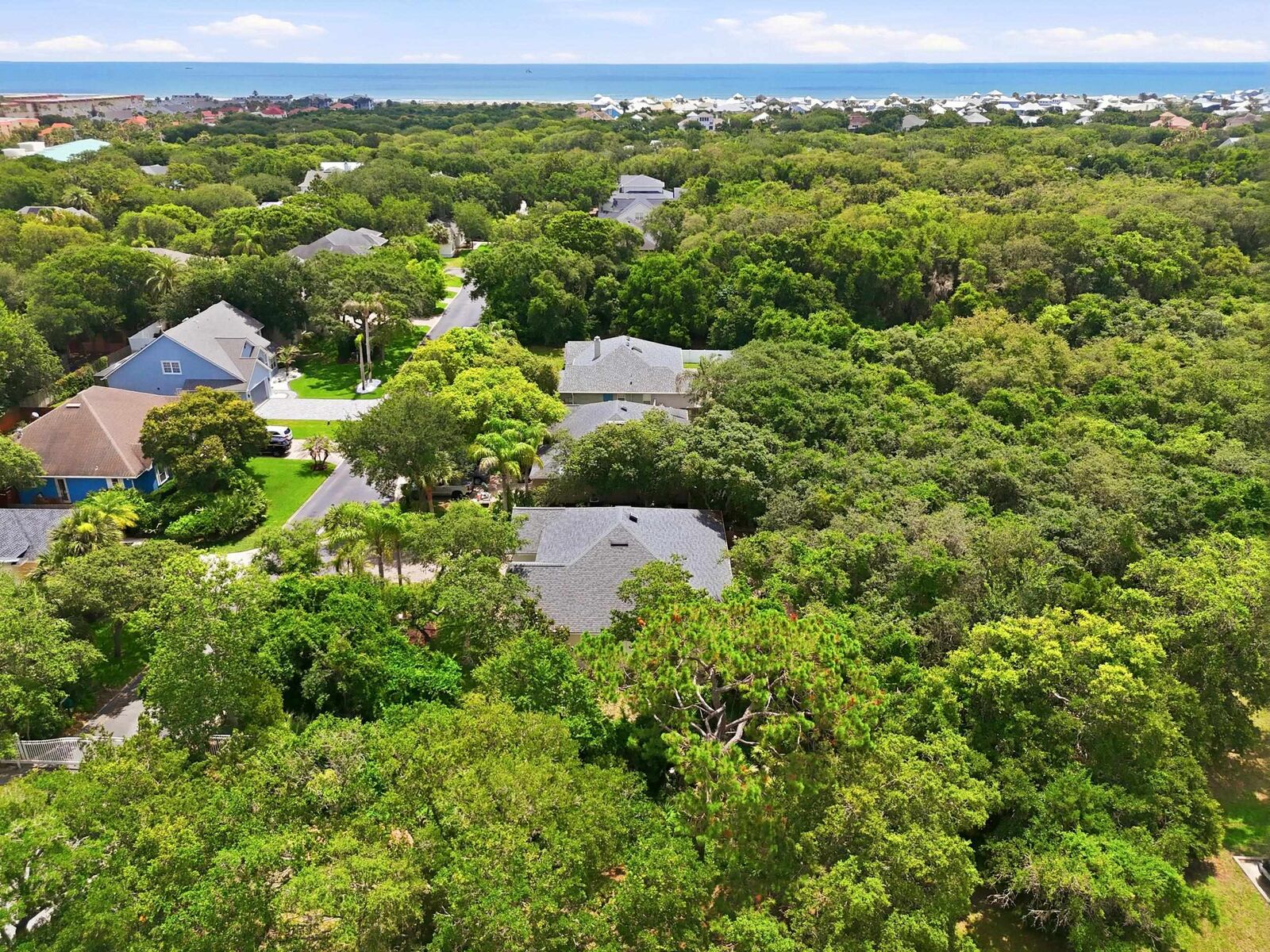 Property Photo: 220 Madrid Street FL 32080