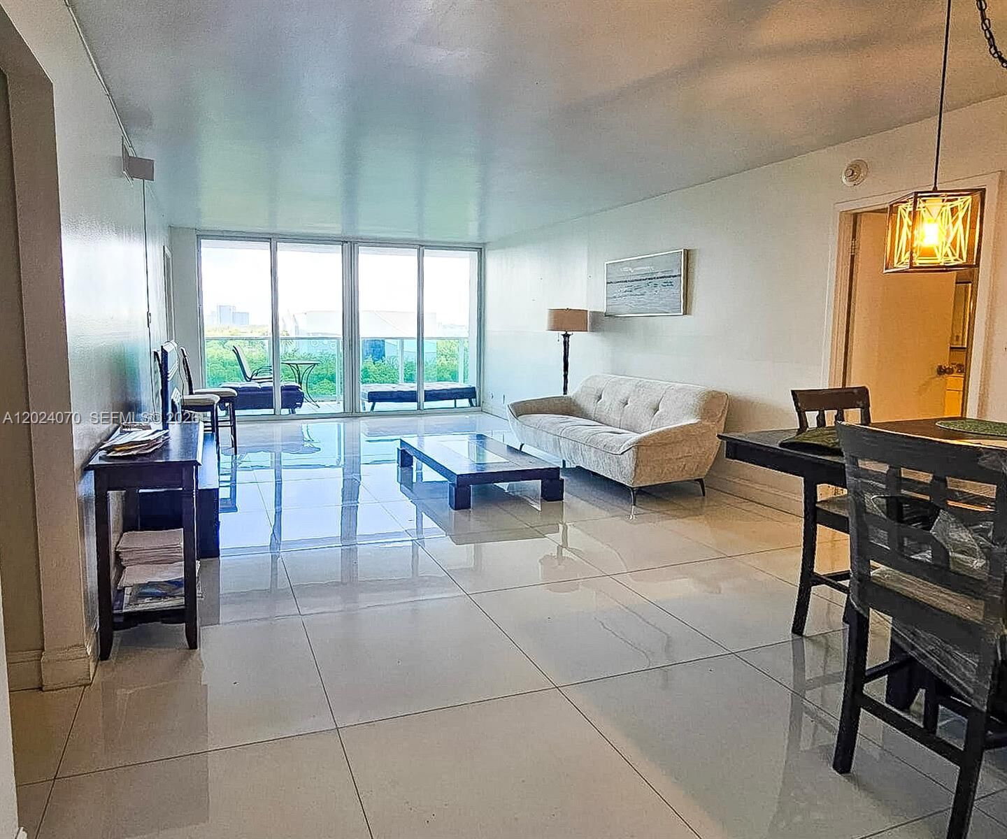 Property Photo:  100 Bayview Dr 722  FL 33160 