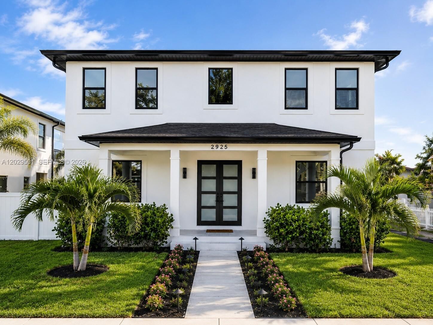 Property Photo:  2925 13th St N  FL 33704 