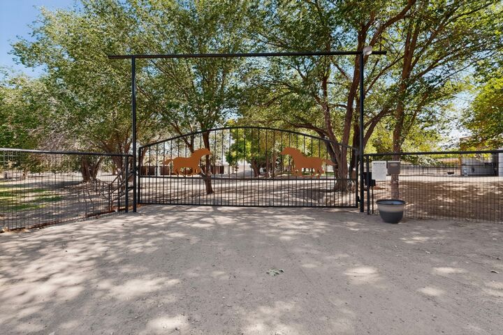 Property Photo:  26 Schmittle Road  NM 87801 