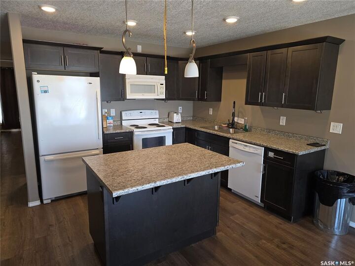Property Photo:  712 713 714 716 Columbia Avenue  SK S0L 1R0 