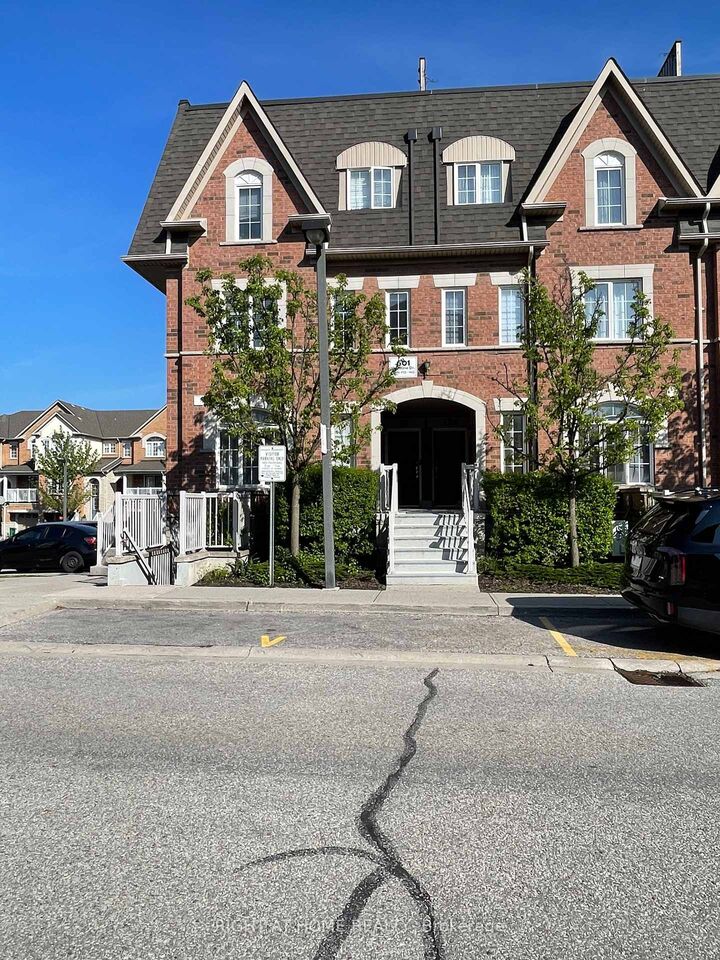 601 Shoreline Drive 122 — photo 1