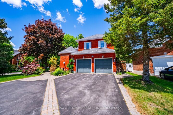 Property Photo:  160 Park Drive  ON L4A 1J6 