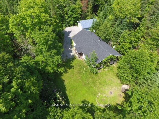 Property Photo: 33 Edwina Drive ON K0M 1A0