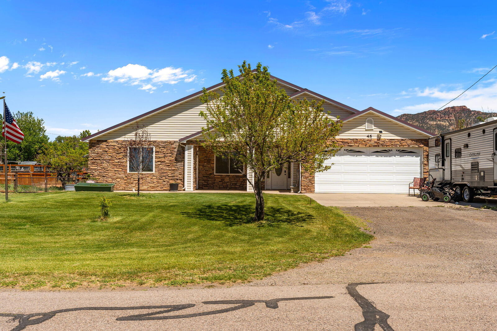 Property Photo: 45 S 300 W UT 84761