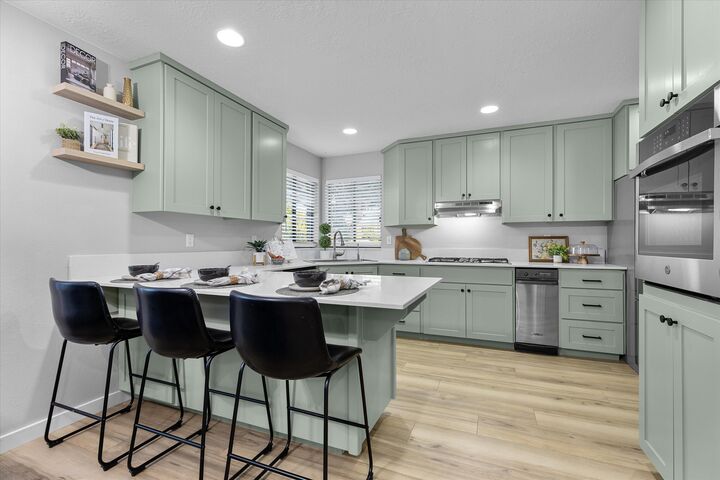 Property Photo:  265 N 300 W  UT 84745 