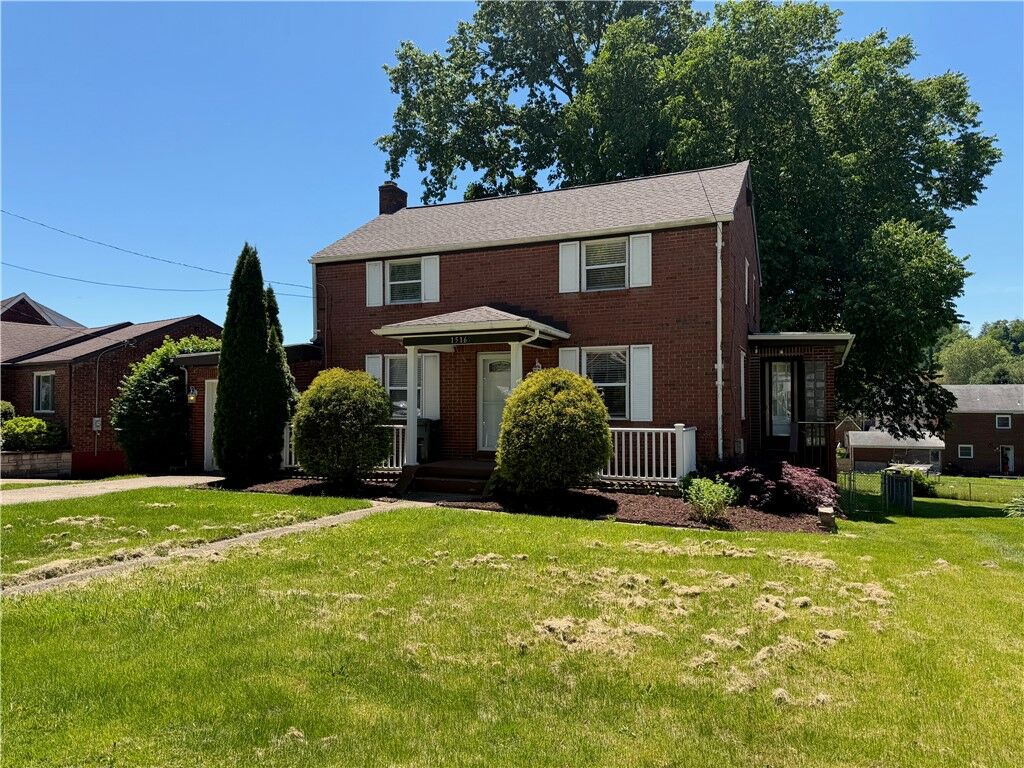 Property Photo:  1516 Kansas Ave  PA 15131 