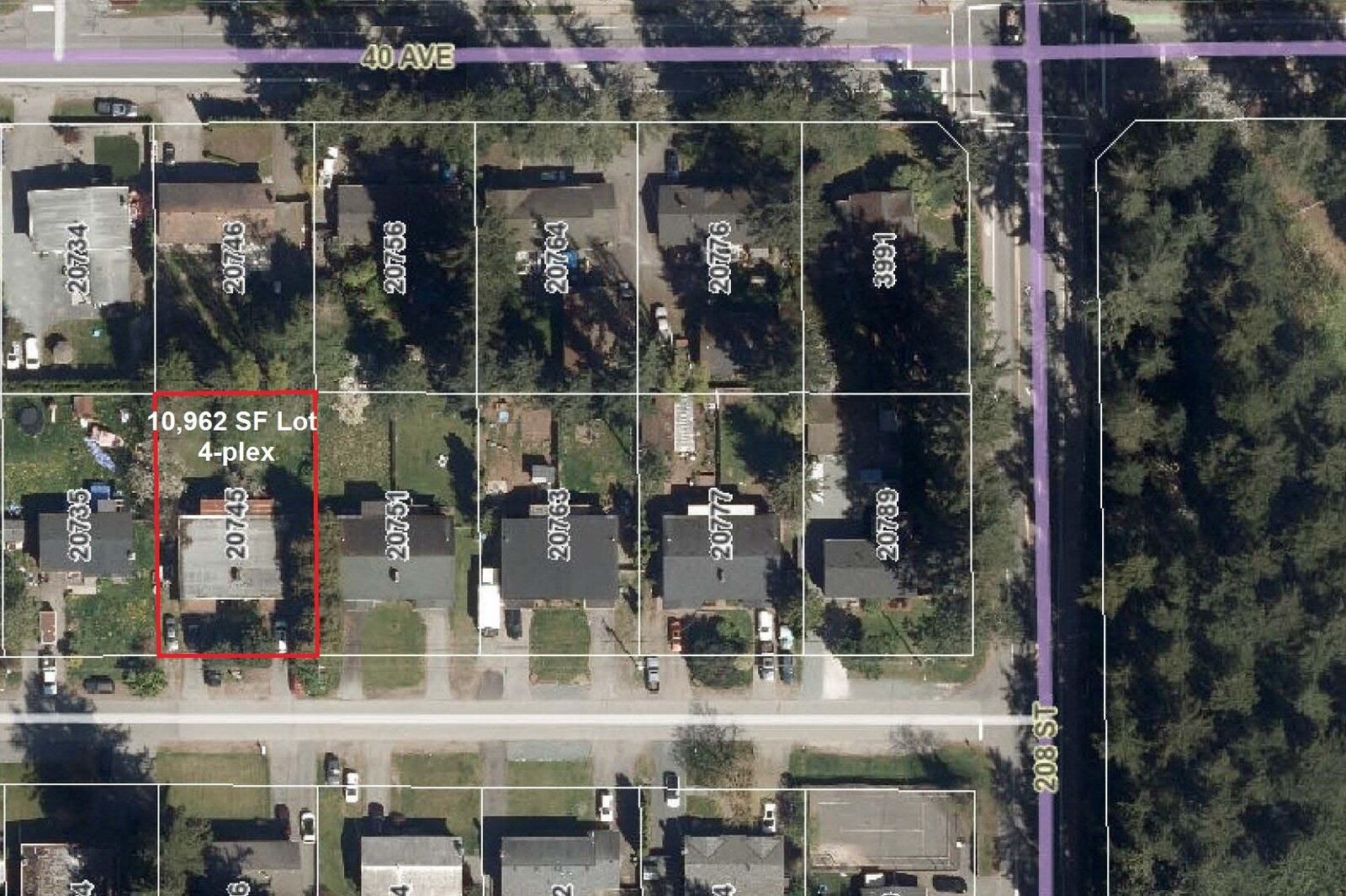Property Photo: 20747 39A Avenue BC V3A 4Z3