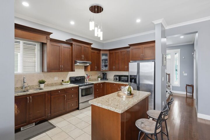 Property Photo:  6814 192 Street  BC V4N 0B5 