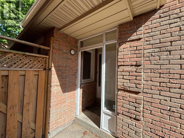 Property Photo:  98 McMorran Crescent  ON L4J 2Y2 