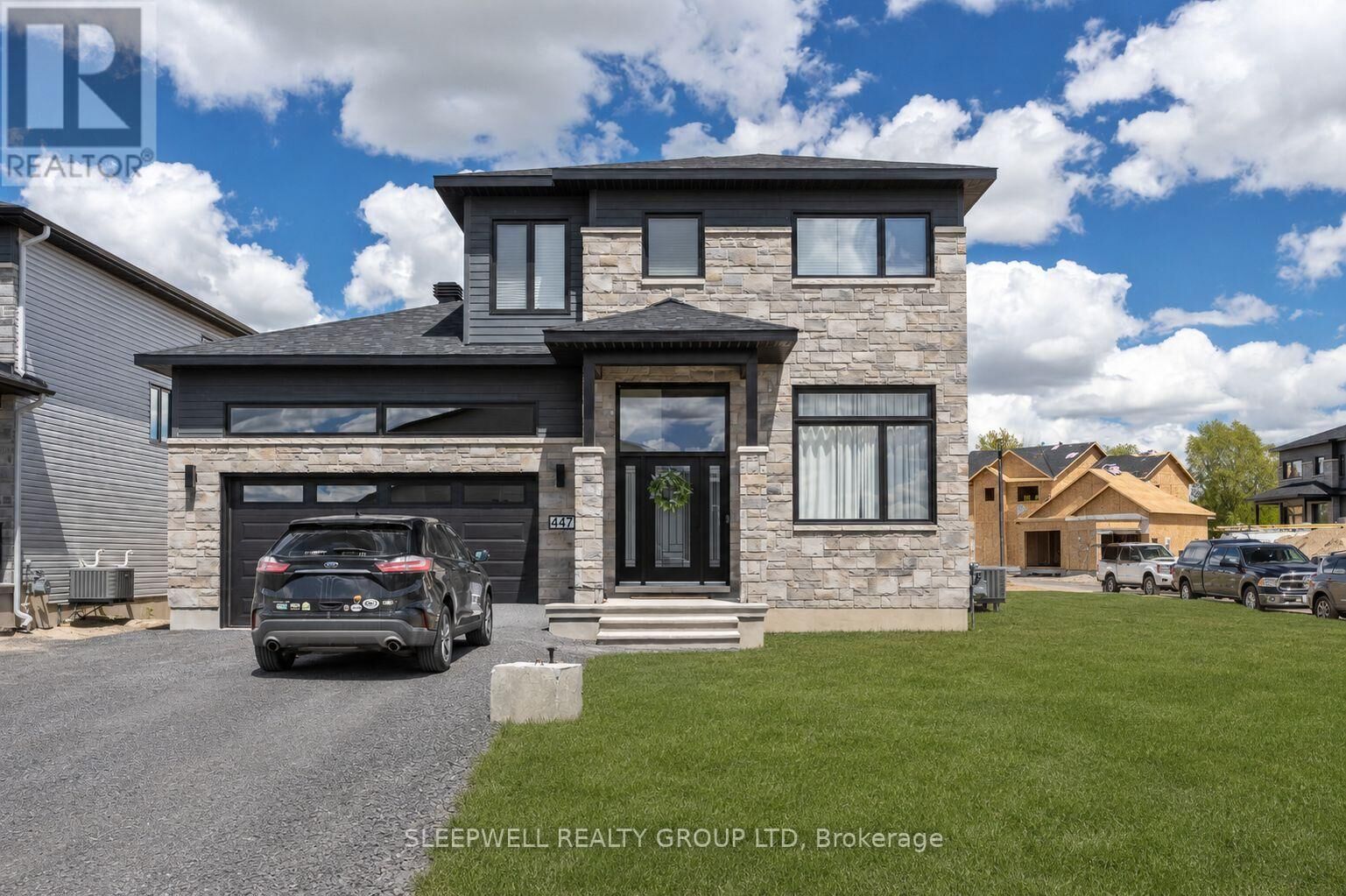 Property Photo:  447 Annette Drive B  ON K0A 1W0 