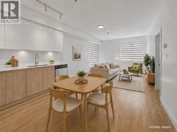 Property Photo:  37881 Cleveland Avenue 402  BC V8B 0Z7 