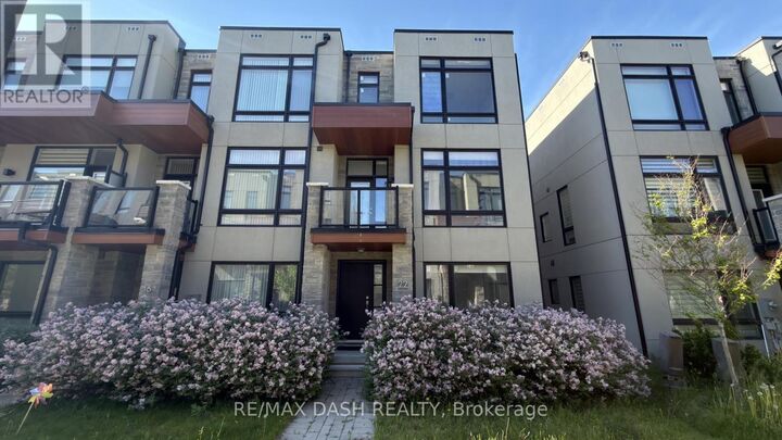 Property Photo:  22 Brunet Drive  ON L4H 4R6 