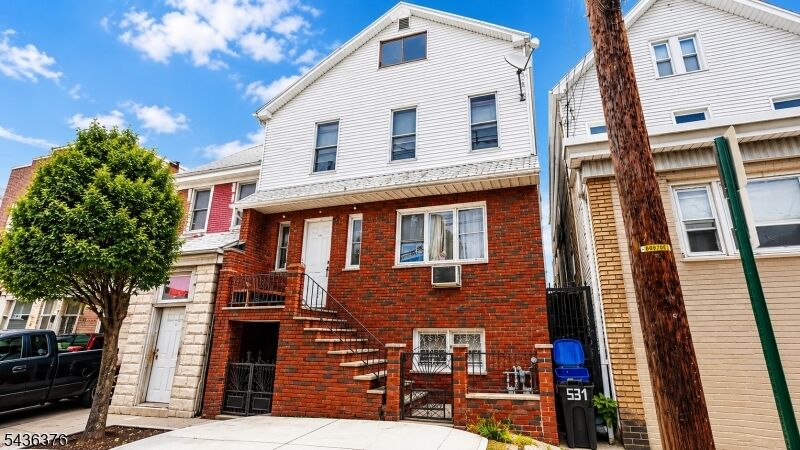 Property Photo:  531 3rd Ave 2  NJ 07202 