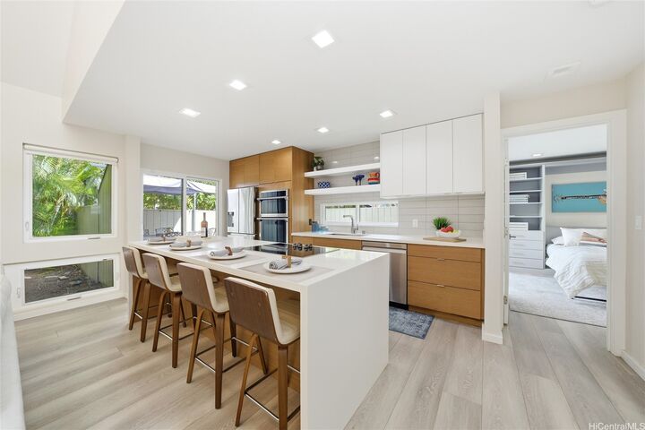 Property Photo:  6117 Summer Street 6117D  HI 96821 