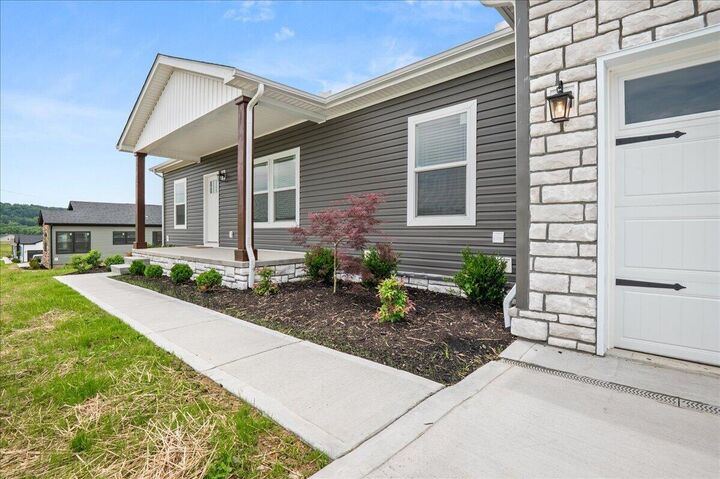 Property Photo: 505 Sam Black Road KY 40741