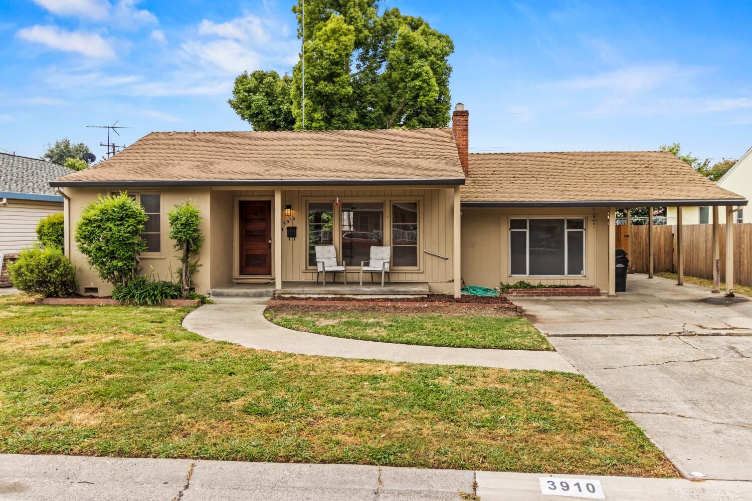 Property Photo:  3910 Lasuen Drive  CA 95821 