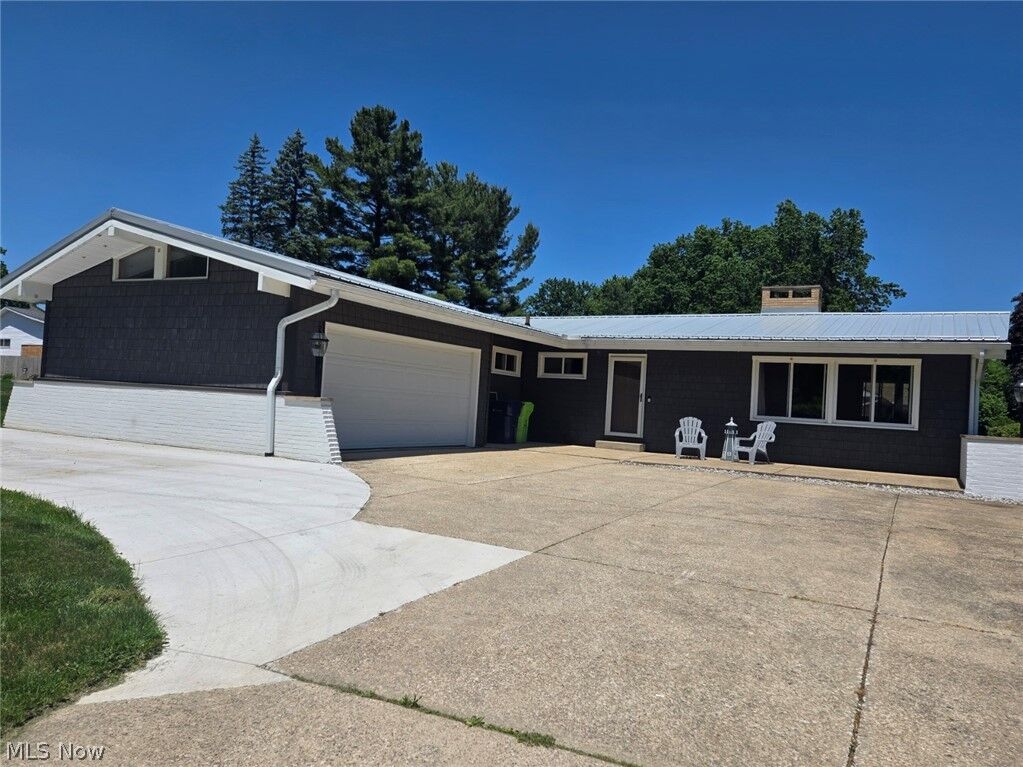 Property Photo:  482 Fairwood Drive  OH 44278 