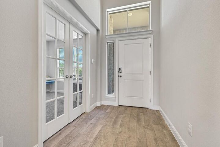 Property Photo: 1112 Croxley Way TX 76247