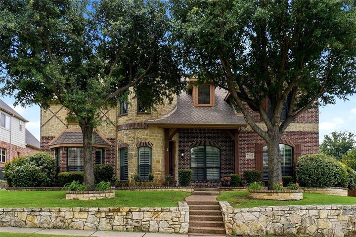 Property Photo:  1632 Flowers Drive  TX 75007 