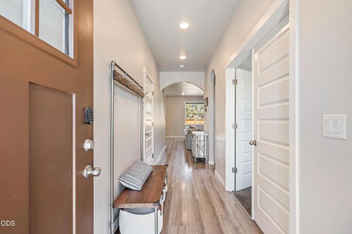 Property Photo:  16504 Pine Creek Drive  OR 97739 