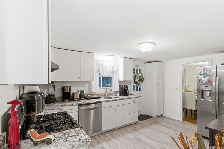Property Photo:  762 W Yarmouth  MA 02675 