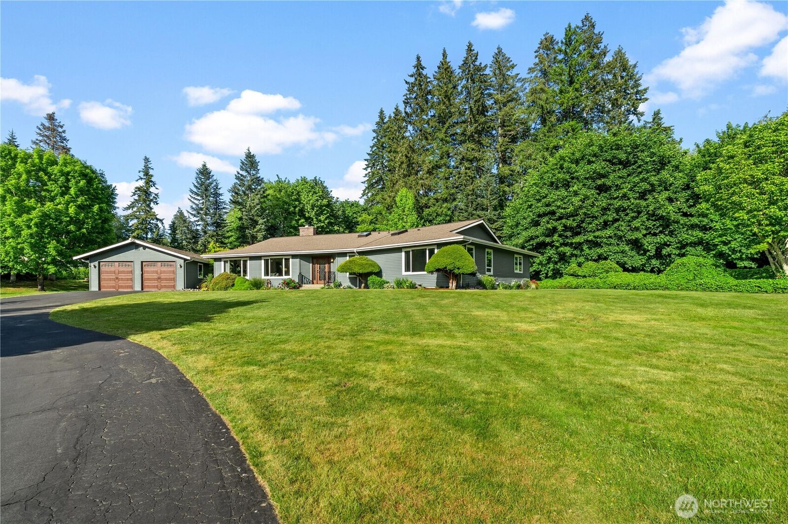 Property Photo:  200  Riverhill Drive  WA 98528 