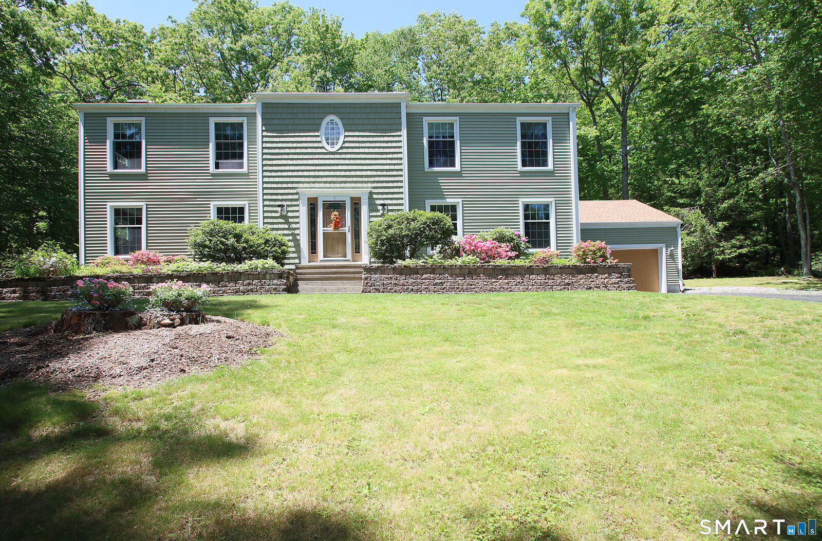 Property Photo:  19 Legendary Road  CT 06333 