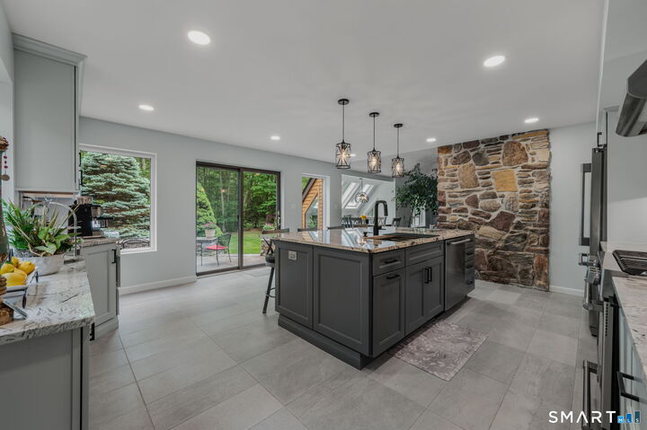 Property Photo:  18 South Road  CT 06334 