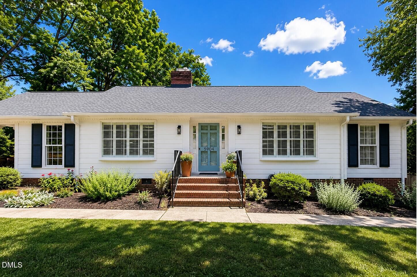 Property Photo: 5904 Volant Drive NC 27609