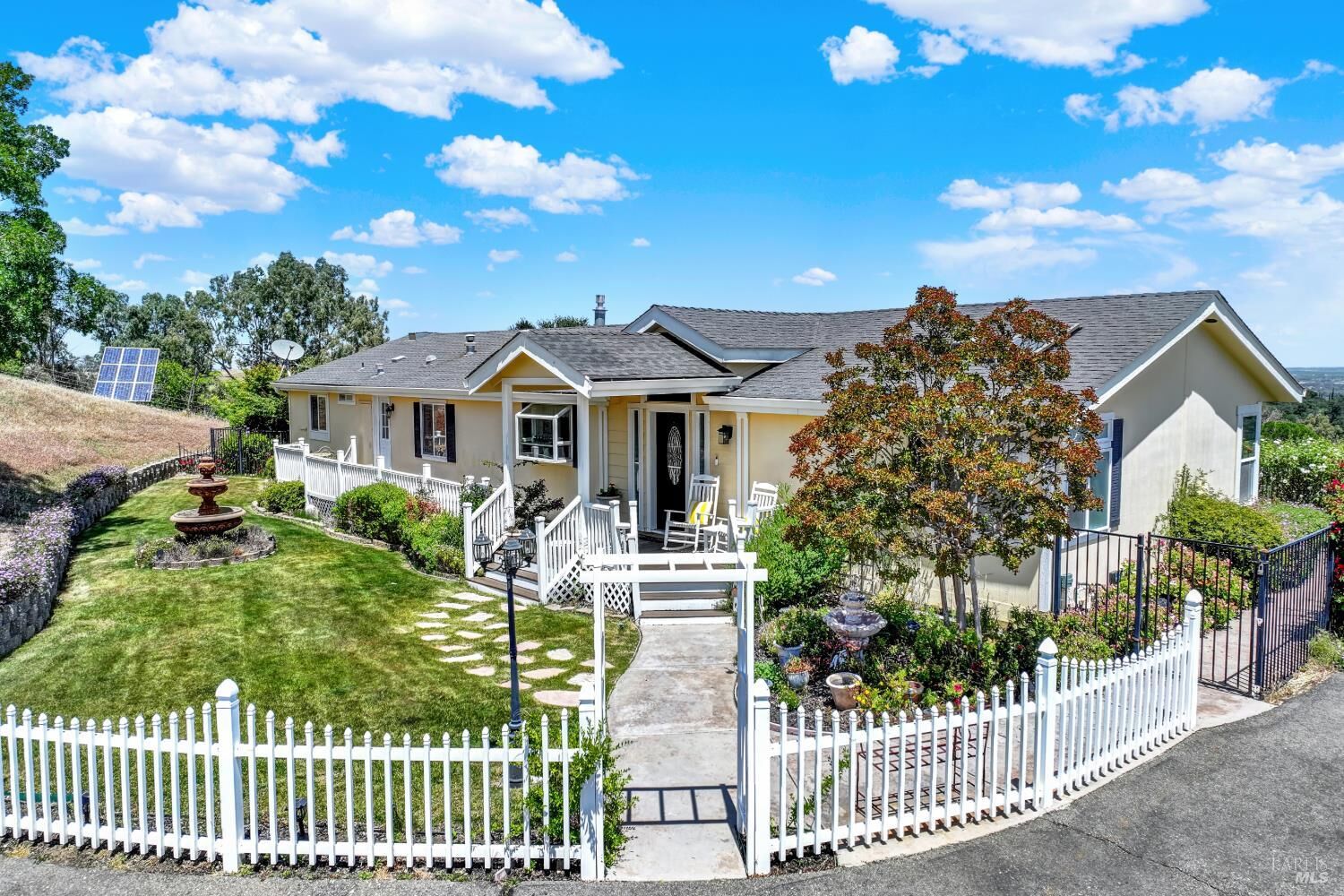 Property Photo:  4049 N Kappel View Lane  CA 95688 