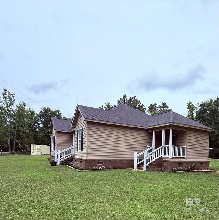 Property Photo: 5460 County Road 13 AL 36435