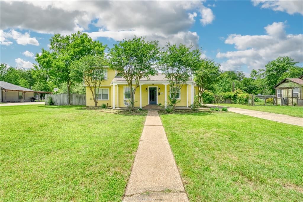 Property Photo: 710 Inwood Drive TX 77802
