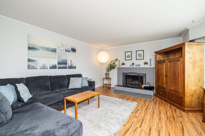 Property Photo: 5567 44 Avenue BC V4K 1C9