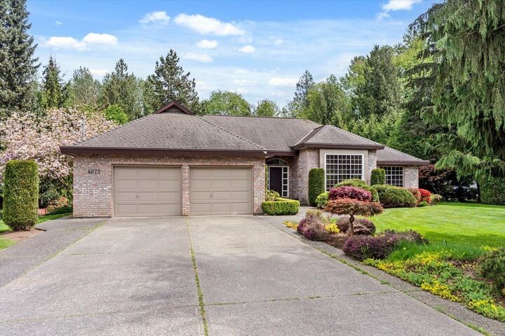 Property Photo: 4072 Prairie Street BC V4X 1X2