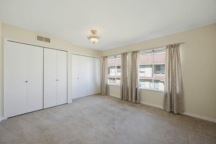 Property Photo: 13725 72A Avenue 209 BC V3W 0S4