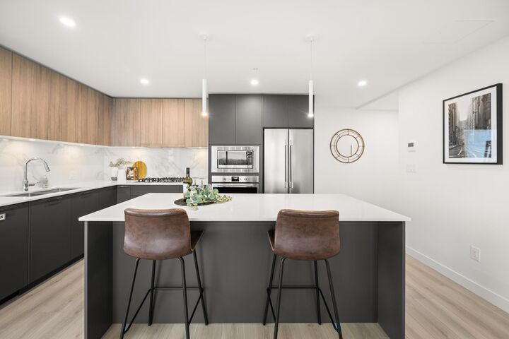 Property Photo: 8551 201 Street 1802 BC V2Y 3Y5