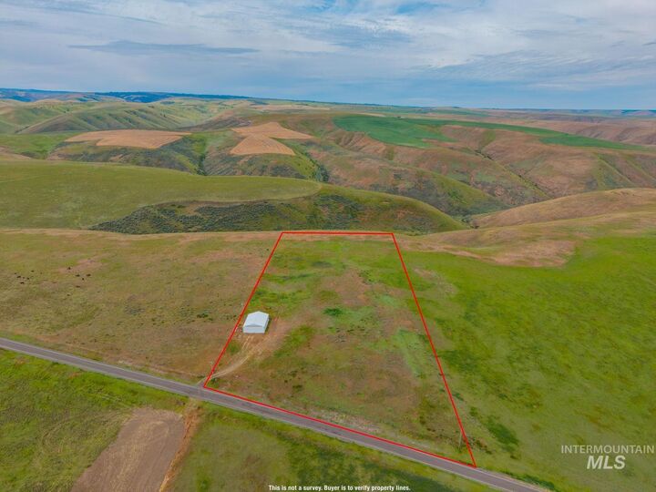 Property Photo:  27474 Peola Road  WA 99403 