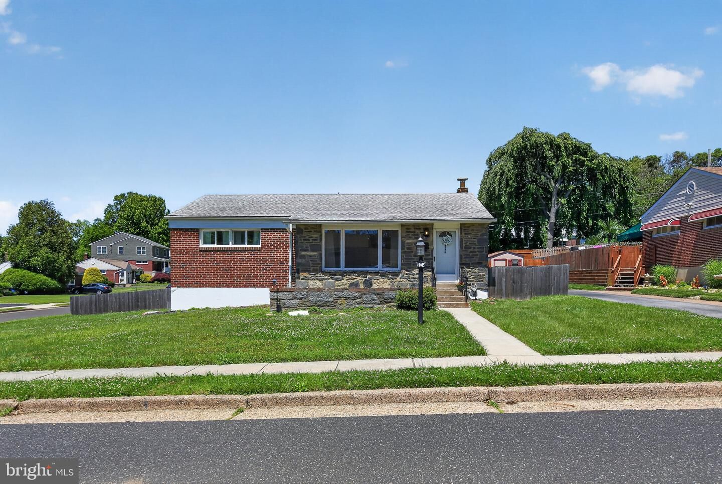 Property Photo:  504 Louise Road  PA 19038 