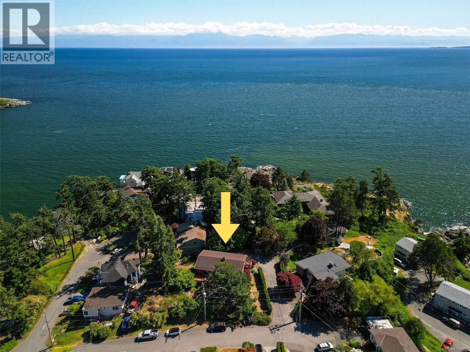 Property Photo:  1413 Beatty Street  BC V9A 5L5 