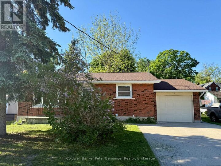 Property Photo:  4 Huron Street  ON N0G 2V0 