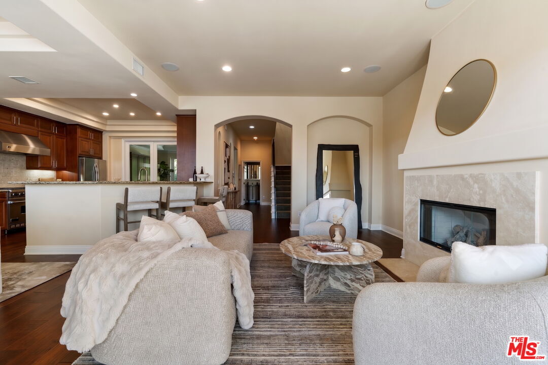 Property Photo:  23963 De Ville Way  CA 90265 