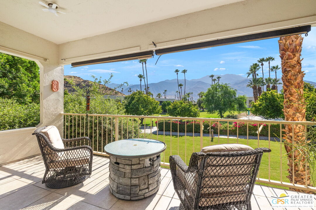Property Photo:  431 Desert Lakes Dr  CA 92264 