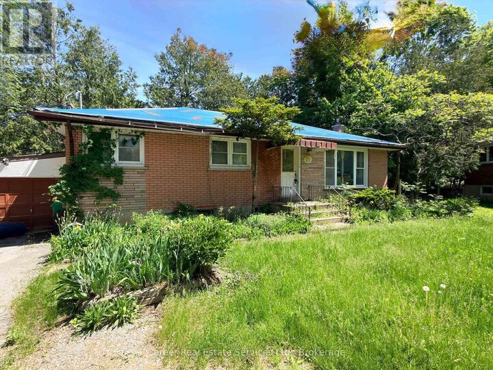 Property Photo:  76 Springbrook Drive  ON K9J 1L1 