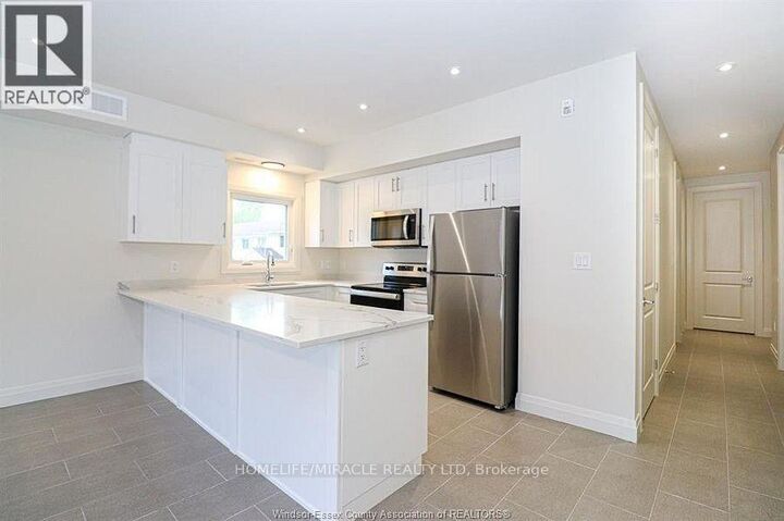 Property Photo:  233 Watson Avenue 204  ON N8S 3R8 