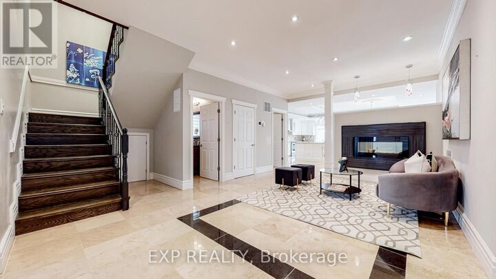 Property Photo:  168 Caines Avenue  ON M2R 2L5 